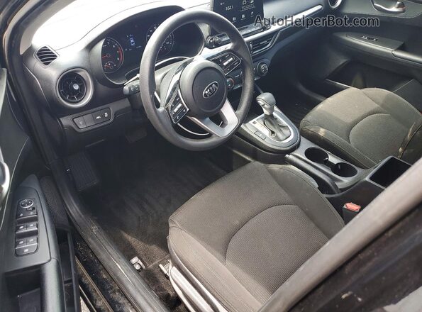 3KPF24AD5ME381340 2021 KIA FORTE Черный Вид панели приборов