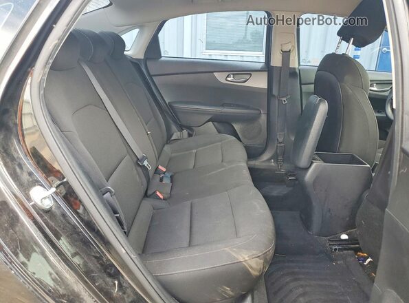 3KPF24AD5ME381340 2021 KIA FORTE Черный Вид задней части салона