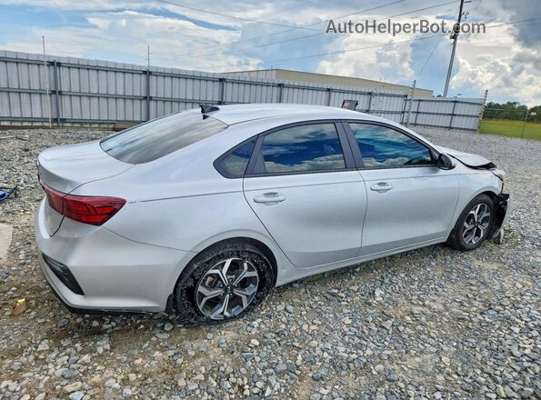 3KPF24AD5ME399076 2021 KIA FORTE Silver Rear right