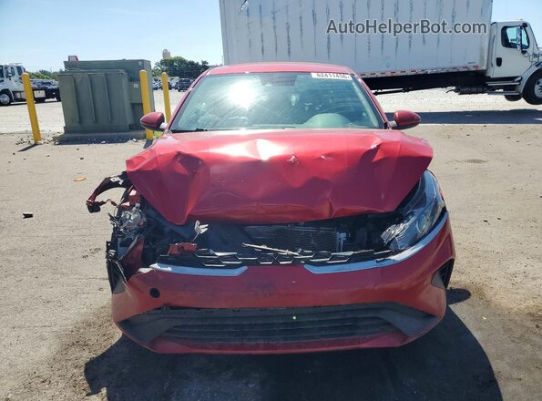 3KPF24AD5NE493556 2022 KIA FORTE Красный Вид спереди