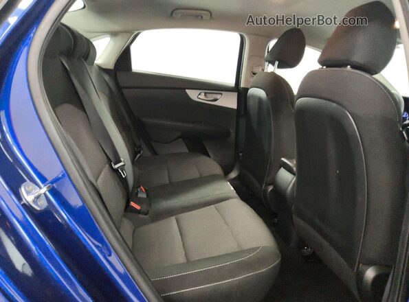 3KPF24AD5PE555024 2023 KIA FORTE Blue Widok tylnych siedzeń