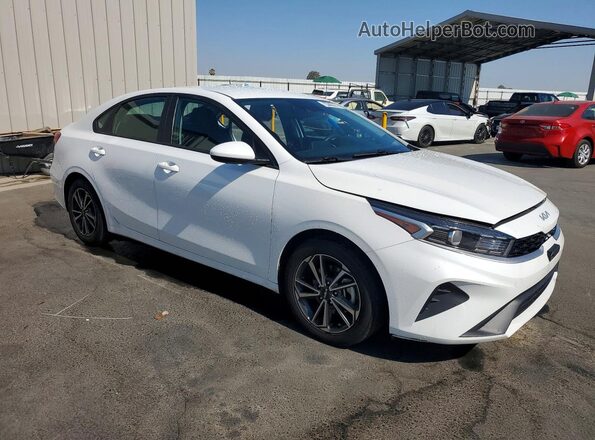 3KPF24AD5PE600169 2023 KIA FORTE White Передня права чверть