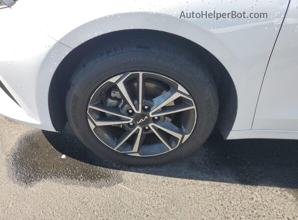 3KPF24AD5PE600169 2023 KIA FORTE White Панорамний вид салону 360°