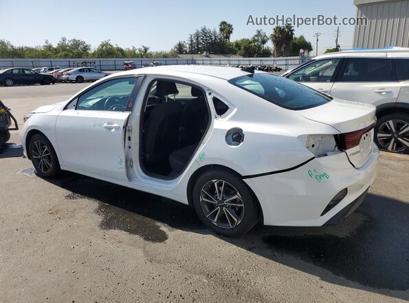 3KPF24AD5PE600169 2023 KIA FORTE White 