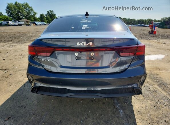 3KPF24AD5PE615061 2023 KIA FORTE Gray უკანა ხედი