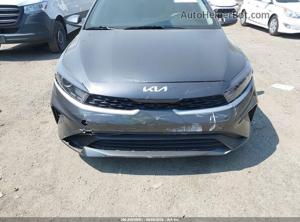 3KPF24AD5PE678645 2023 KIA FORTE Gray 