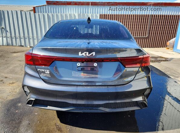 3KPF24AD5RE697540 2024 KIA FORTE Gray Vista trasera