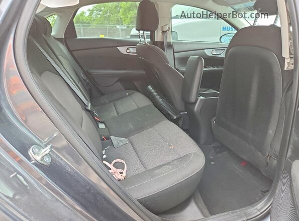 3KPF24AD5RE701831 2024 KIA FORTE Gray Հետևի նստատեղերի տեսք