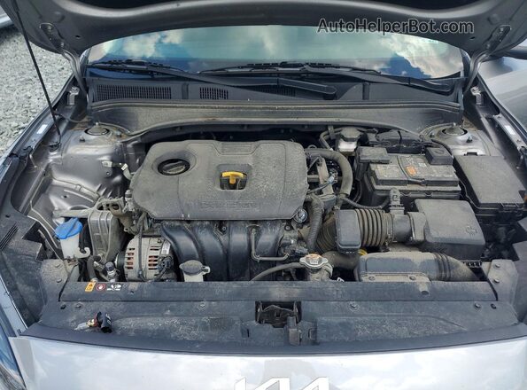 3KPF24AD5RE750351 2024 KIA FORTE Gray Вид задньої частини салону