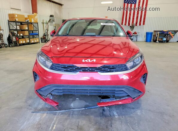 3KPF24AD5RE751287 2024 KIA FORTE Maroon Widok z przodu