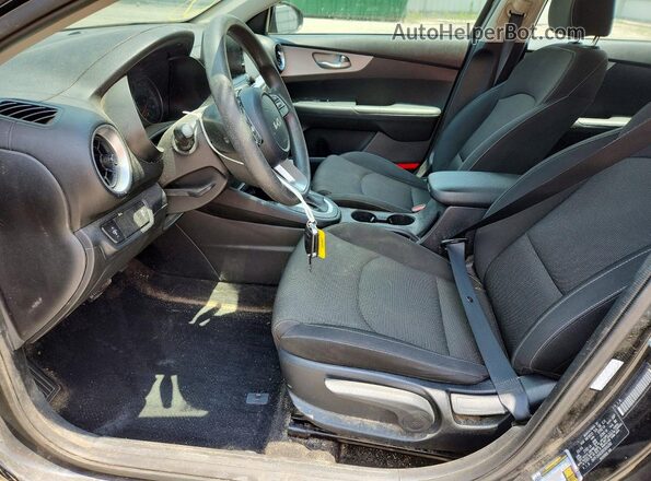 3KPF24AD5RE804280 2024 KIA FORTE Black Vista interior delantera