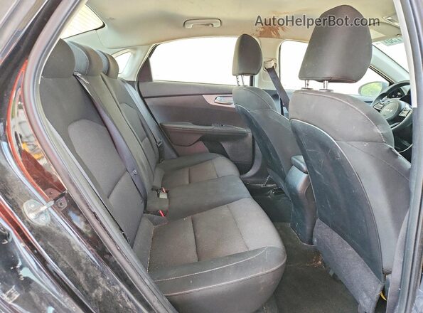 3KPF24AD5RE804280 2024 KIA FORTE Black Vista de los asientos traseros