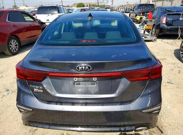 3KPF24AD6KE015738 2019 KIA FORTE Gray Widok z tyłu
