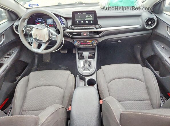 3KPF24AD6KE084672 2019 KIA FORTE Черный Вид панели приборов