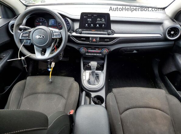 3KPF24AD6KE086714 2019 KIA FORTE Красный Вид панели приборов