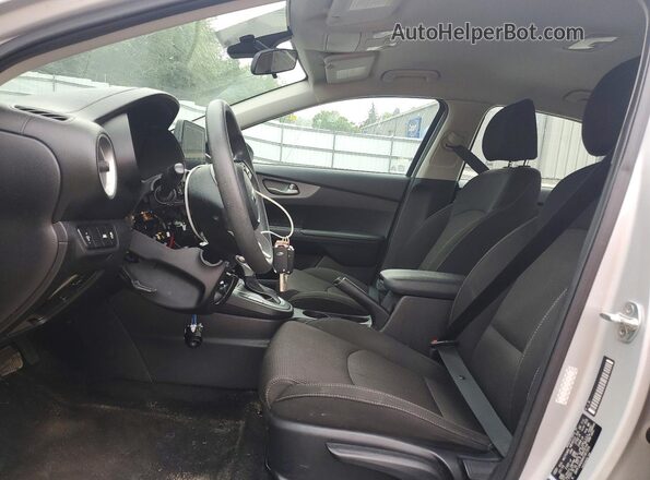 3KPF24AD6KE087359 2019 KIA FORTE Silver Vista interior delantera