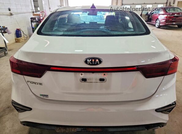 3KPF24AD6KE101602 2019 KIA FORTE White Հետևի տեսք