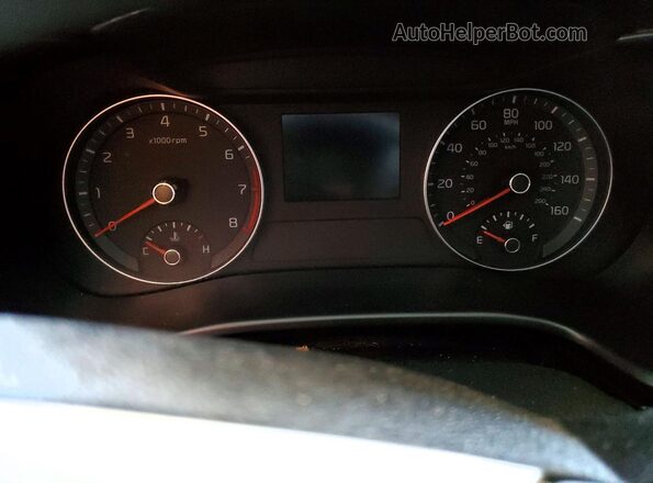 3KPF24AD6LE212121 2020 KIA FORTE Белый Вид щитка приборов