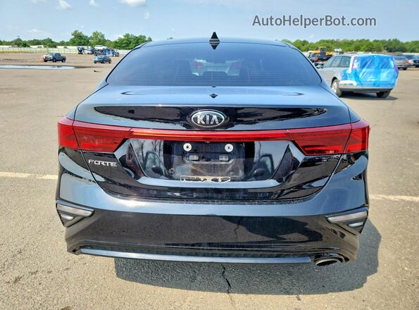 3KPF24AD6ME273552 2021 KIA FORTE Black უკანა ხედი