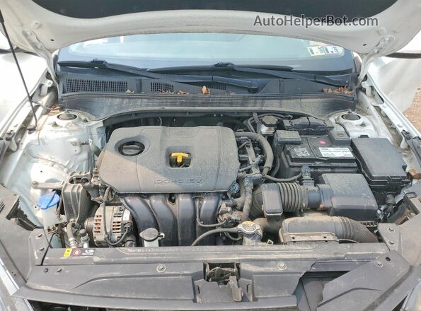 3KPF24AD6ME292263 2021 KIA FORTE White Vista interior trasera