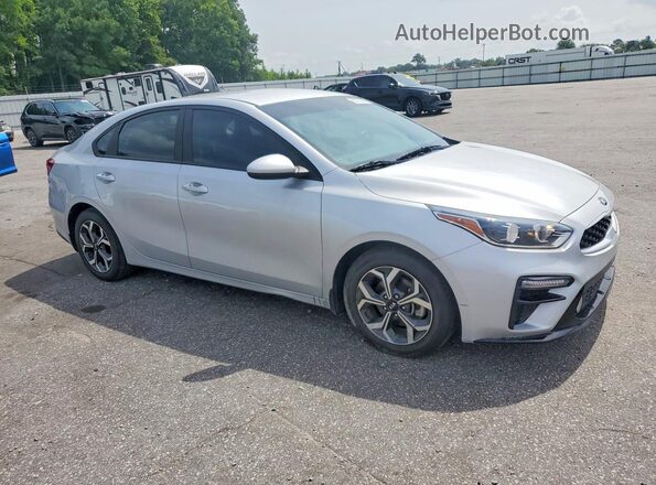 3KPF24AD6ME307070 2021 KIA FORTE Серебряный Передняя правая четверть