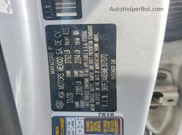 3KPF24AD6ME307070 2021 KIA FORTE Серебряный Вид подкапотного пространства