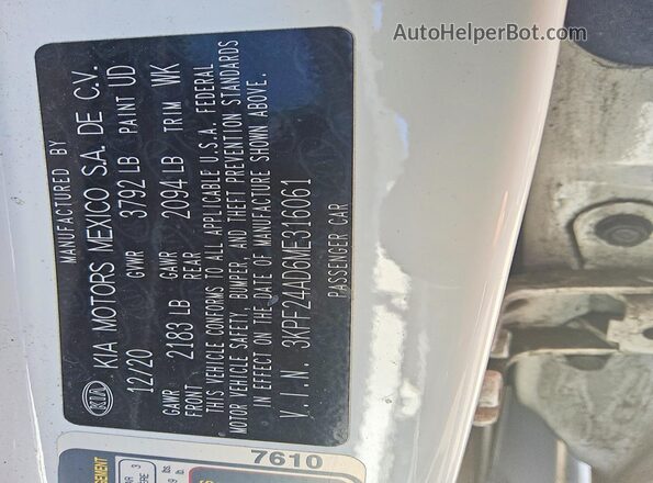 3KPF24AD6ME316061 2021 KIA FORTE White Vista del compartimento del motor