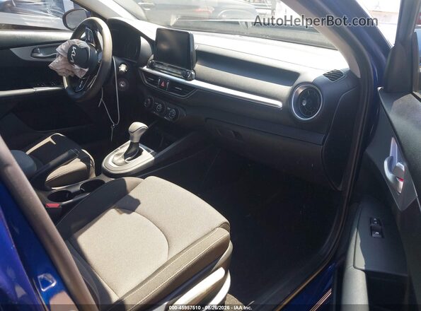 3KPF24AD6NE496885 2022 KIA FORTE Blue Front interior view