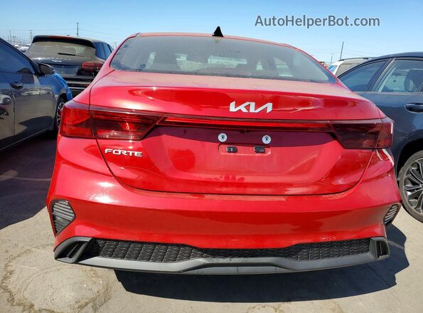 3KPF24AD6PE565562 2023 KIA FORTE Red უკანა ხედი
