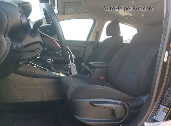 3KPF24AD7KE007969 2019 KIA FORTE Black წინა სალონის ხედი