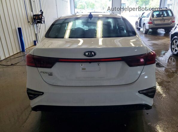 3KPF24AD7KE011892 2019 KIA FORTE White უკანა ხედი
