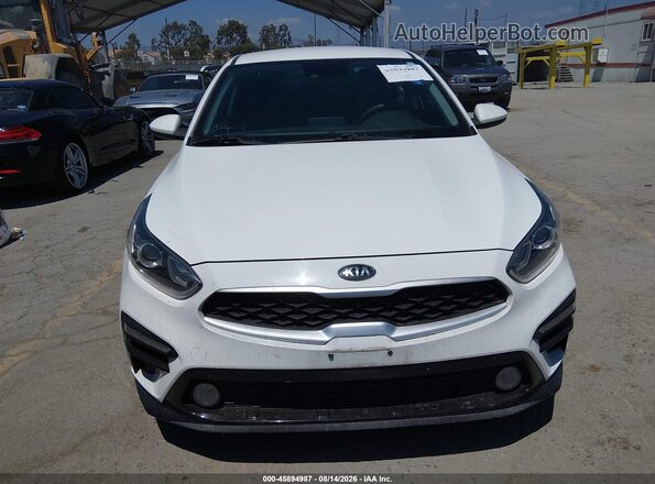 3KPF24AD7KE093199 2019 KIA FORTE Белый Вид панели приборов