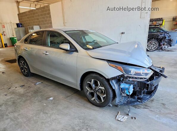 3KPF24AD7ME266822 2021 KIA FORTE Silver Передня права чверть