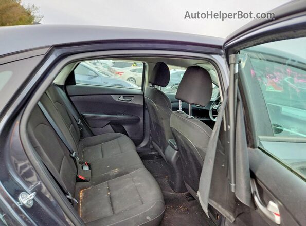 3KPF24AD7ME305232 2021 KIA FORTE Gray Вид задніх сидінь