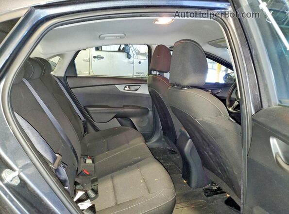 3KPF24AD7ME363812 2021 KIA FORTE Gray Вид задніх сидінь