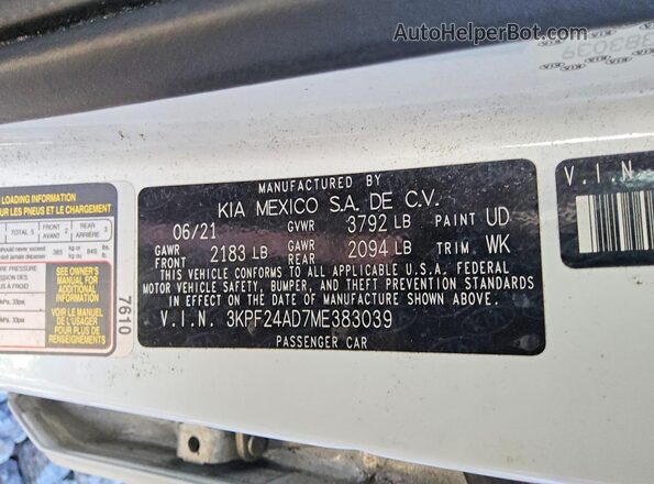 3KPF24AD7ME383039 2021 KIA FORTE White Vista trasera