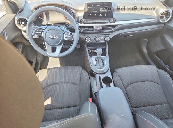 3KPF24AD7ME408716 2021 KIA FORTE Белый Вид панели приборов