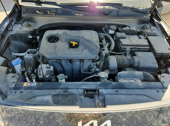 3KPF24AD7NE439921 2022 KIA FORTE Черный Вид задней части салона
