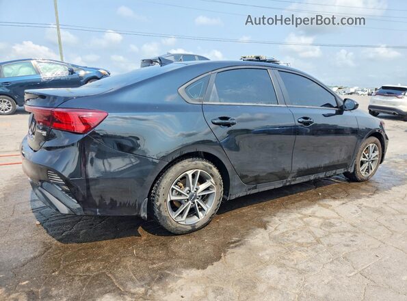 3KPF24AD7NE464091 2022 KIA FORTE Black Rear right