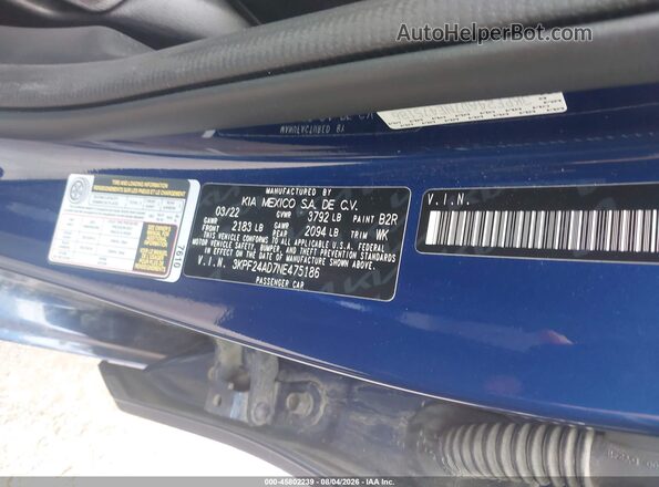 3KPF24AD7NE475186 2022 KIA FORTE Blue Vista del compartimento del motor