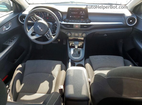 3KPF24AD7NE481859 2022 KIA FORTE Gray Вид панелі приладів