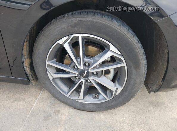 3KPF24AD7NE482381 2022 KIA FORTE Black Սալոնի 360 աստիճան տեսք