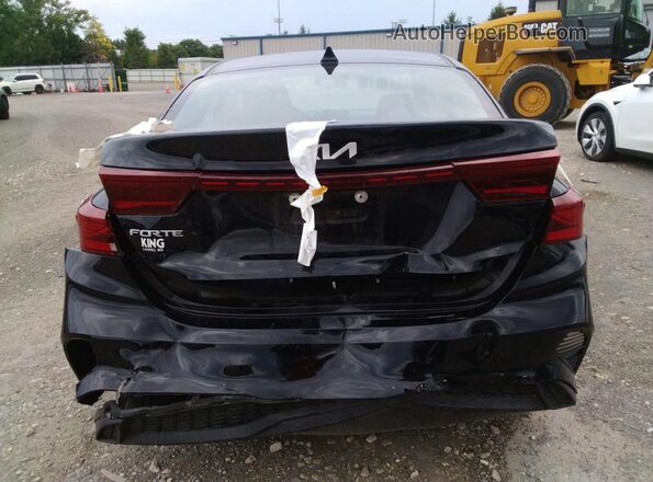 3KPF24AD7PE561715 2023 KIA FORTE Black Widok z tyłu
