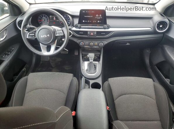 3KPF24AD7PE561715 2023 KIA FORTE Black Widok deski rozdzielczej