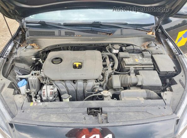 3KPF24AD7PE561715 2023 KIA FORTE Black Widok wnętrza z tyłu
