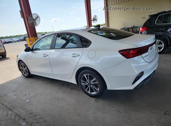 3KPF24AD7PE566414 2023 KIA FORTE White Вид наклейки з VIN-кодом