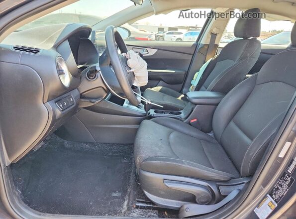 3KPF24AD7PE575579 2023 KIA FORTE Gray Widok wnętrza z przodu