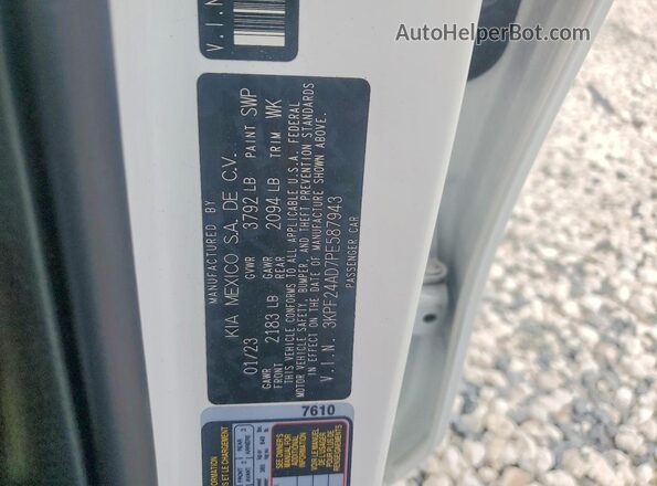 3KPF24AD7PE587943 2023 KIA FORTE Белый Вид подкапотного пространства
