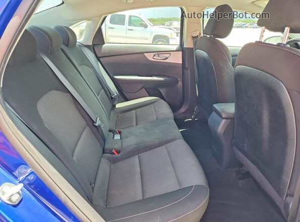 3KPF24AD7PE677996 2023 KIA FORTE Blue უკანა სავარძლების ხედი