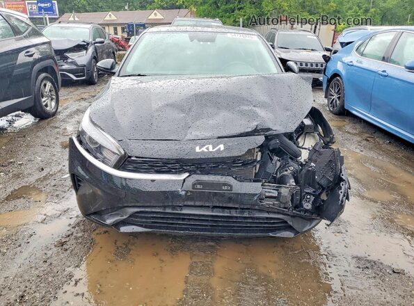 3KPF24AD7RE697135 2024 KIA FORTE Black წინა ხედი